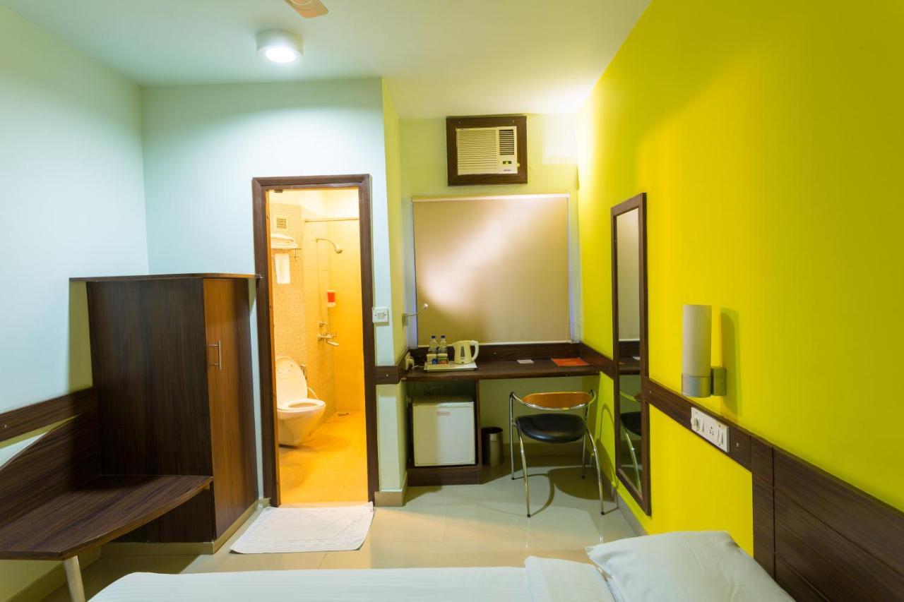 Hotel Agartala Exterior foto